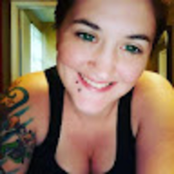 Meet your Posher, Crystal - Picture 1 of 1